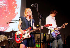 Thurston Moore e Kim Gordon do Sonic Youth se separam após 27 anos de casamento | MuzPlay Thurston Moore e Kim Gordon do Sonic Youth se separam após 27 anos de casamento | MuzPlay