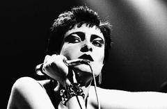 siouxsie.jpg siouxsie.jpg