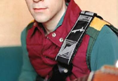 Rivers Cuomo, líder do Weezer, sofre acidente