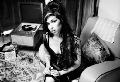 Casa de Amy Winehouse é furtada em Londres
