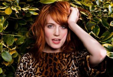 Florence & The Machine lançará "No Light No Light" como novo single