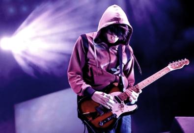 Jonny Greenwood, guitarrista do Readiohead, grava novo trabalho com Krzysztof Penderecki