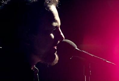 Pearl Jam lança vídeo de "Sirens"