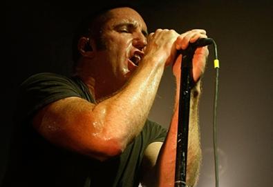 Nine Inch Nails critica Arcade Fire