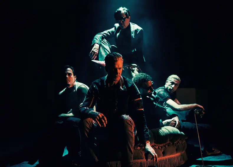 Queens of the Stone Age
