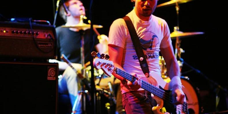 The Cribs trabalha com Steve Albini em novo álbum