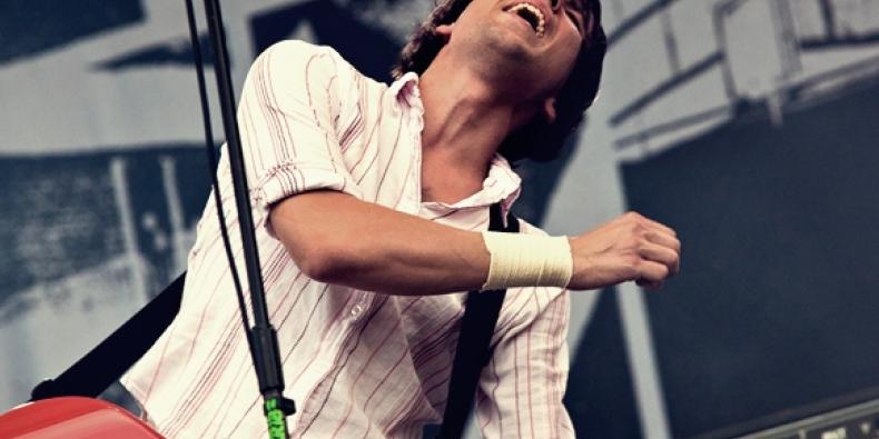 The Cribs disponibiliza novo single; ouça