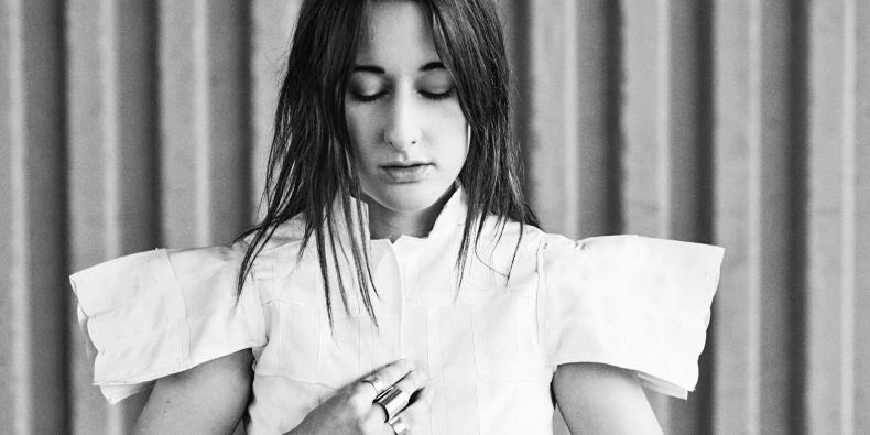 Zola Jesus anuncia novo álbum, 'Okovi'