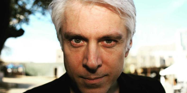 Bill Rieflin, último baterista do R.E.M., morre aos 59 anos