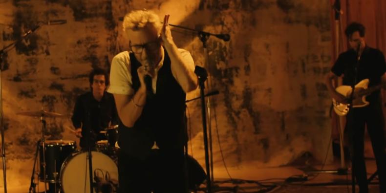 Matt Berninger covers The Velvet Underground's “I’m Waiting for the Man”