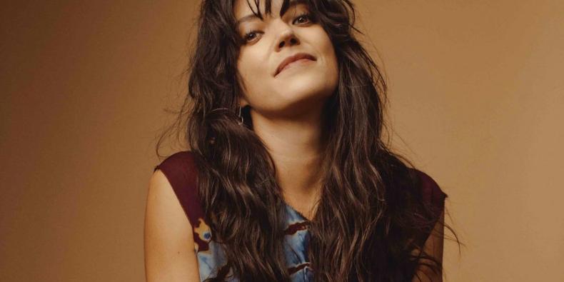 Ouça: Sharon Van Etten — “Staring at a Mountain”