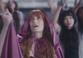 Nova música: Florence + The Machine Share — "King"