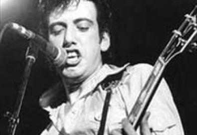 Mick Jones, ex-The Clash, disponibiliza coleção pessoal em museu