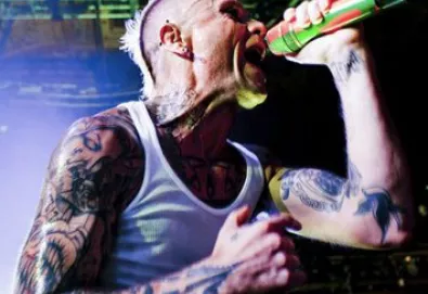 Prodigy anuncia edição de luxo de Invaders Must Die