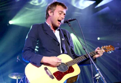 Blur confirma show na França e prepara coletânea dupla