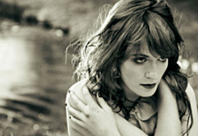 Florence & The Machine finalizando sucessor de "Lungs"