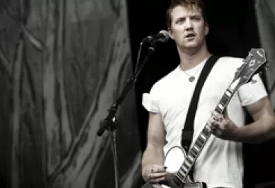 Queens Of The Stone Age entra em estúdio