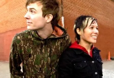 Conheça "cameras", nova música do Matt & Kim