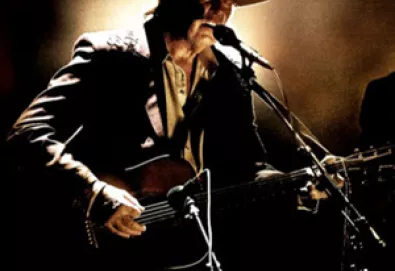 Neil Young lançará um novo álbum e o primeiro volume de uma compilação