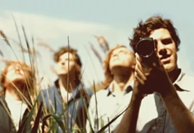 Noah and The Whale retorna com "Last Night On Earth"; novo álbum sai este mês