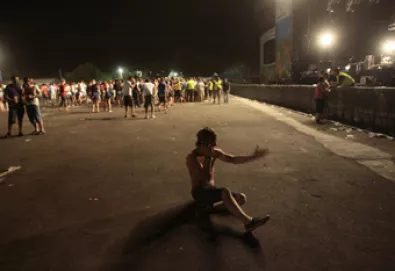 Vendaval paralisa Festival de Benicàssim e cancela shows de Kings Of Leon e Maximo Park