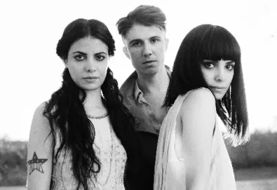 School of Seven Bells perde integrante