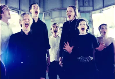 Com 'The Suburbs', Arcade Fire alcança o primeiro lugar no Reino Unido
