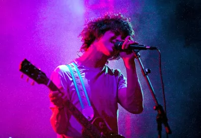MGMT e Flaming Lips tocam juntos a faixa "Kids"; assista aqui