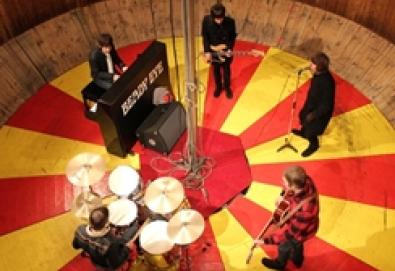 Beady Eye grava versão dos Beatles em apoio às vítimas do terremoto no Japão