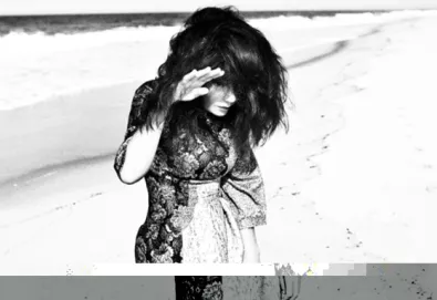 "Crystalline" é a nova música de Björk; ouça o primeiro single de "Biophilia"