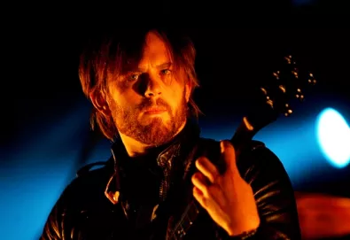 Cancelamento da turnê do Kings of Leon pode custar 15 milhões de dólares; vocalista deve ser internado