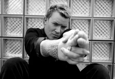 Prodigy remixa "White Limo" do Foo Fighters