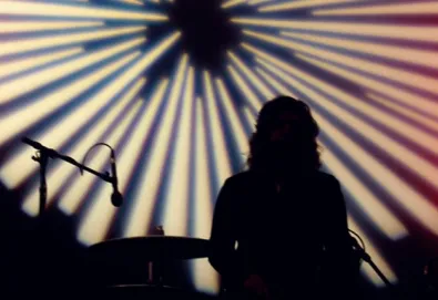 Novo vídeo do Low: "Especially Me"