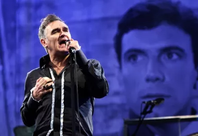 Morrissey diz que massacre na Noruega não se compara ao que ocorre no McDonald's e KFC