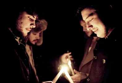 Mumford & Sons fazem versão de "England" do The National; ouça aqui