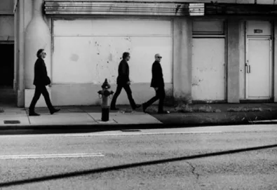 Ouça o novo single do R.E.M.: "We All Go Back to Where We Belong"