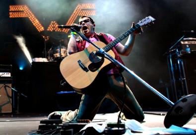 Stereogum seleciona as 30 melhores covers feitas pelo Weezer; banda interpreta canções do Green Day, Nirvana, Pixies, Beatles, entre outros