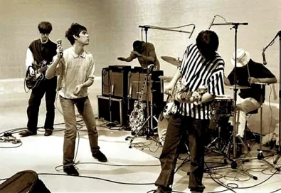 Biografia autorizada dos Stone Roses será lançada em 2012