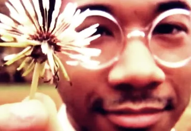 Toro y Moi disponibiliza "Saturday Love"; faixa estará em seu novo EP "Freaking Out"