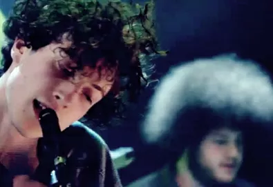 Yuck reedita seu debut com lados B e música inédita; ouça aqui "Cousin Corona"