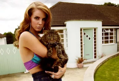 Lana Del Rey é número 1 no Reino Unido