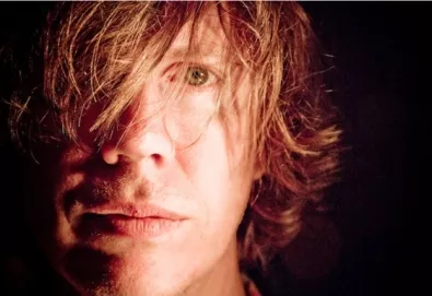 Thurston Moore, do Sonic Youth, tocará com Kurt Vile em abril