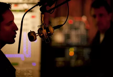 Trent Reznor, líder do Nine Inch Nails, faz versão de Bryan Ferry em nova trilha sonora de David Fincher