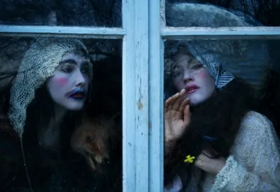 Novo vídeo de CocoRosie: "We Are On Fire"