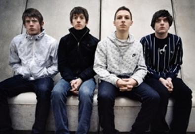 Novo álbum do Arctic Monkeys será mais "acessível", diz baterista