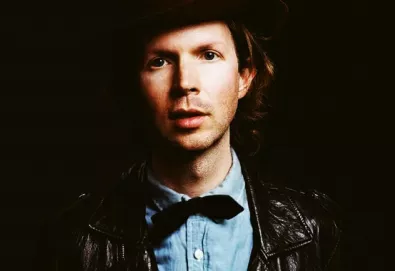 Beck e Kim Gordon (Sonic Youth) juntos em "I Won´t Be Long"; ouça aqui