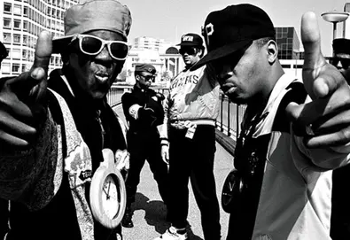 Public Enemy disponibiliza nova música; ouça e veja o vídeo de "Get Up, Stand Up"