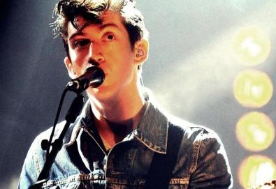 Líder do Arctic Monkeys fala sobre novo álbum e turnê