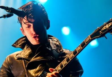 Ouça "Electricity", a nova música do Arctic Monkeys
