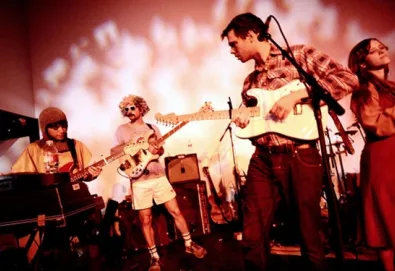 Dirty Projectors divulga novo single; ouça aqui "Gun Has No Trigger"